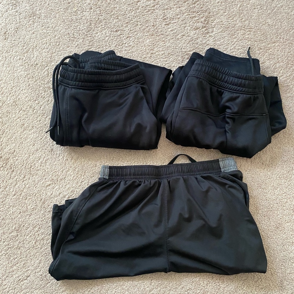 Under Armour shorts & 2 old navy joggers Men medium